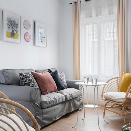 Mino Suite Apartment เซบีญา ภายนอก รูปภาพ