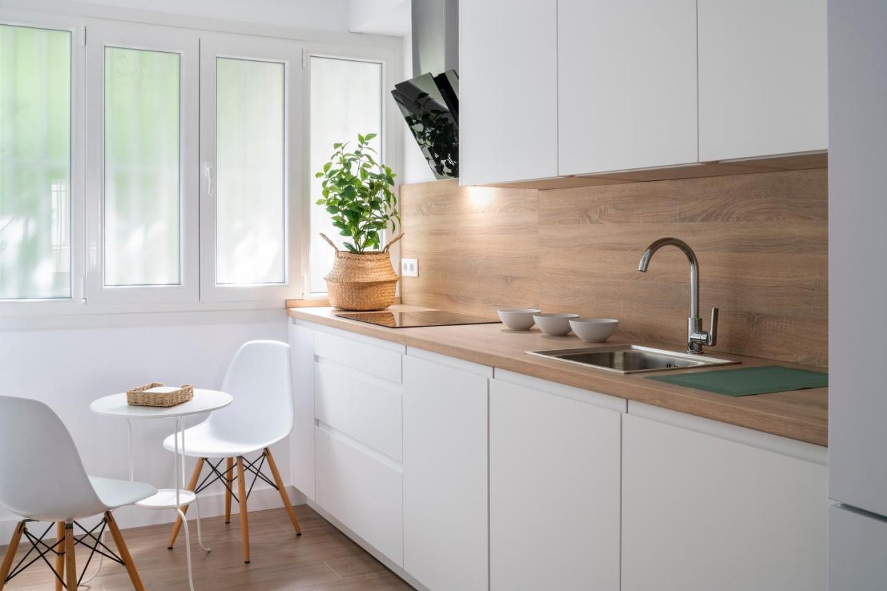 Mino Suite Apartment เซบีญา ภายนอก รูปภาพ