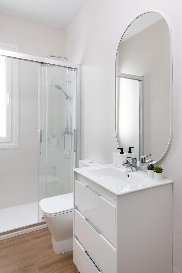 Mino Suite Apartment เซบีญา ภายนอก รูปภาพ
